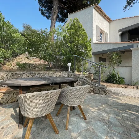 Exklusives Ferienhaus mit Meerblick in Sainte Maxime