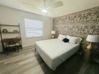 The Salty Pelican on the Pinellas Trail - 3-Star