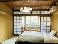 Zaimoku Sakaeya Ryokan - Bares