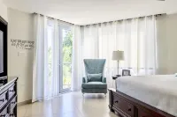 Nautical Homes 3 Ocean Front/View, Free Wifi, A/C, Hot Tub, BBQ Grill. Balcony - 2-Star