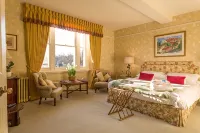 Aylworth Manor - Bed and breakfast