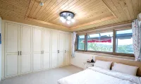Gunsan Seongsanae Pension - Pensions
