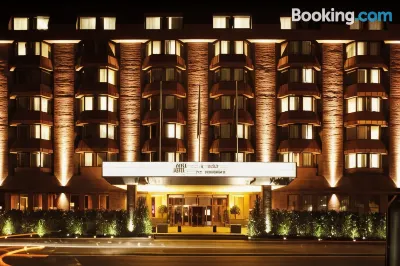 Pentahotel Reading Hotel dekat Teater Progress
