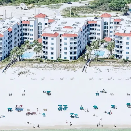 Spacious 3br/3ba condo with gulf views