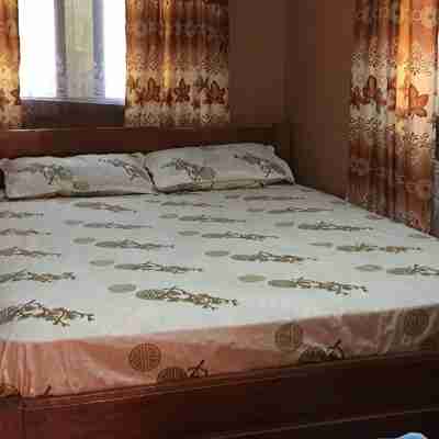 A 2018 built, two bedroom, bungalow for short or long term stay Rooms
