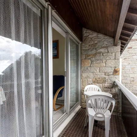 Flat with seaview - 50m from beach- 3/4 persons