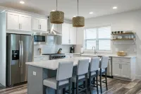 Legacy II- Walk to Notre Dame. New 6 bedroom 5.5 bathrooms,  sleeps up to 14 - 4 stjerner