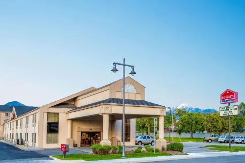 Comfort Inn & Suites Salt Lake City I-80 I-15 Downtown - Pet friendly