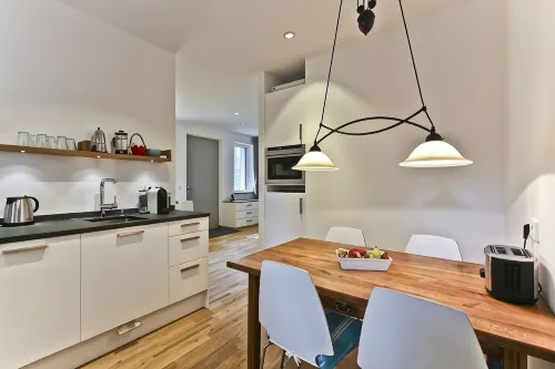 Quiet premium vacation apartment - near the university hospital - 2 tähden