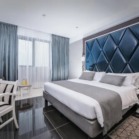 Krystal Palace Douala