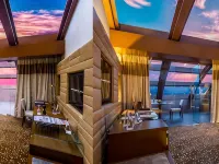Hotel Sahara Star Hotels near NMIMS