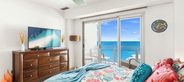 Charming 2-bedroom corner deluxe condo in Cupecoy with ocean and sunset view Ξενοδοχεία στην πόλη Lowlands