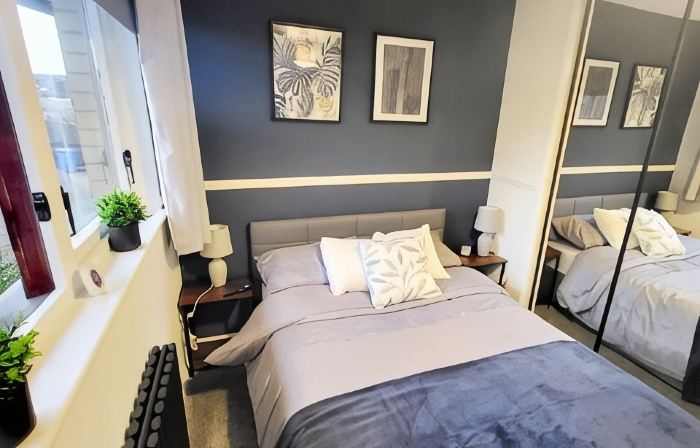 Stylish Home in Linlithgow | Near Edinburgh Airport | Free Parking | Free WiFi