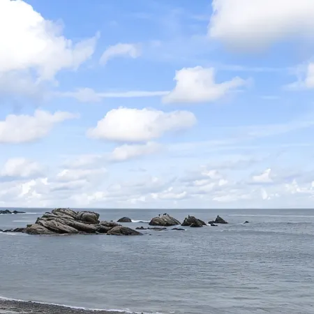 Seaside Serenity  Oceanfront Cottage with private beach  Perkins CoveNew 2025