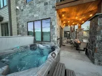 Bonus Bunk Room!  Private Hot Tub and Walkable to Restaurants and Brewery!