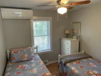 Waterfront camp on quiet part of Lake Winnisquam, dog-friendly, w/dock