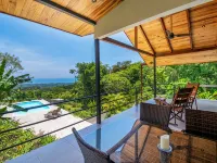 3 Bedroom Villa in Matapalo with Amazing Ocean View Jungle Views and Pool! Hôtels à : Savegre de Aguirre