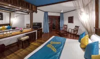 Royal Palms Beach Hotel - parking