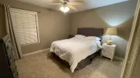 Townhome:  2 Bedrooms, 2.5 Baths, Close to Campus - 3 stjerner