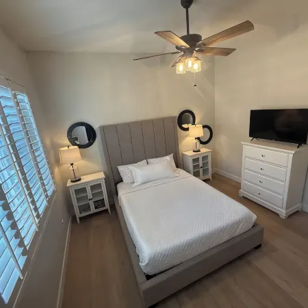 Desert Oasis  in Terra Lago Enjoy Coachella and Large Pool. All New Inside. AC