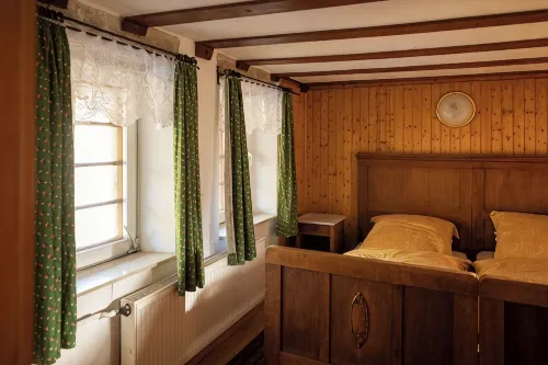 Sleep like in the old days in the beautiful Eifel. Pets are very welcome! - 2-Star