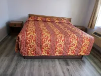 Rose Motel فنادق في كومبتون