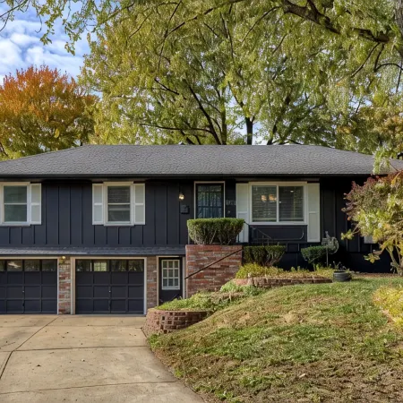 Spacious home with King bed - mins to Stadiums