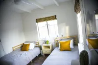 M&L Desert Cottage - 3 miles from the North entrance of Joshua Tree! - Homestays