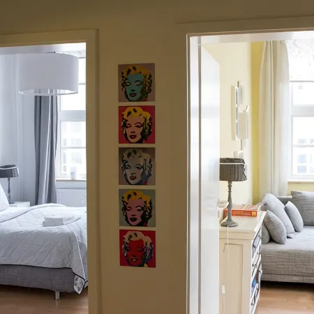 Modern 3-room apartment in the city center with Wi-Fi