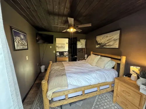 Luxurious ski in-ski out slopeside condo. - 3つ星