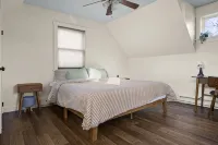 Cozy Catskill Cabin w/ 10-minute Walk to Downtown Catskill - 3-Star