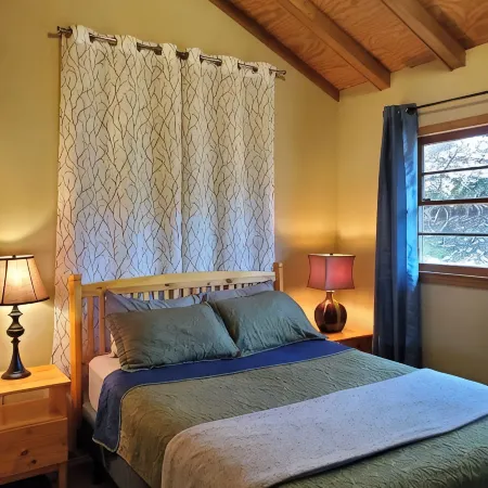 Cozy Ridge Top Mountain Cabin - A World Away