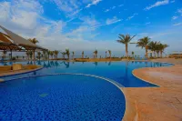 Royal Lazure Resort - piscina