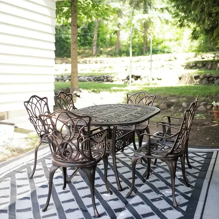 The West Quincy House: In Town with Sauna + Garage