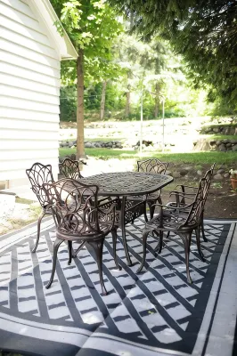 The West Quincy House: In Town with Sauna + Garage - Wifi