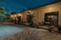 Casa Shalom Green - Hot Tub