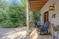 Beautiful lodge, 4 king bedrooms, all with private baths! 5 decks to enjoy. - 4 tähden