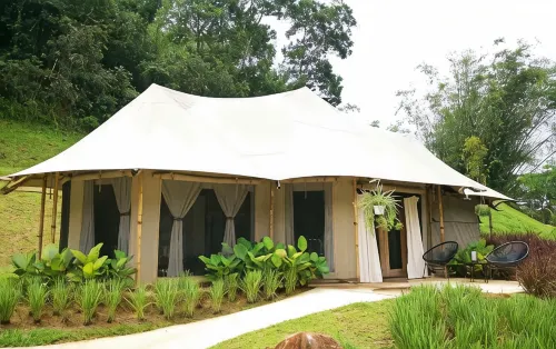 Tiarasa Escapes Glamping Resort - Campingplads