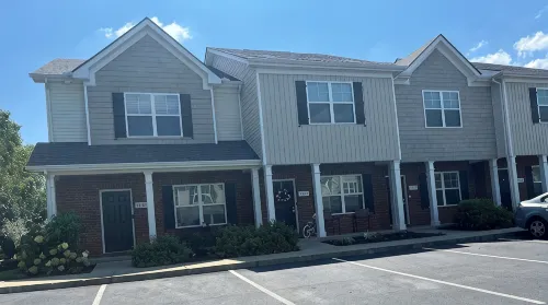 Murfreesboro townhome, convenient to I-24,  30 minutes to Nashville - 4-Star
