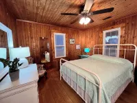 Super Cute, Cozy, Historic Sea Spray Cottage #5 - 3-Star