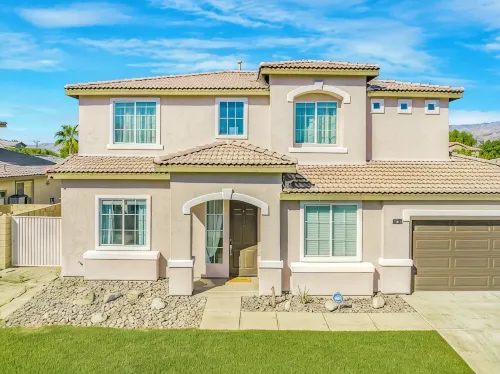 Beautiful 5 BR house with Olympic size Pool and SPA in Indio - Badekar