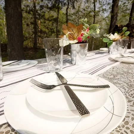 Remodeled Cabin w/fireplace, 2 miles from Lakewood