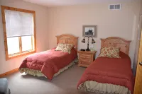 Stunning Knotty Pine Condo at Schuss Mountain - Pools