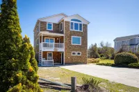 Updated, Corolla Home; 5 mins to Beach, Heated Pool, 2 Hot Tubs, Game Room - 4-Star