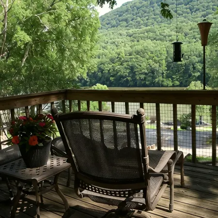 Tennessee River House