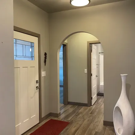 Luxury Spearfish Retreat-Hot Tub, Fireplace & Gourmet Kitchen-Near Black Hills