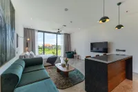 Ecoverse Resort & Residence by Oxo - Nyanyi Beach, Bali - de playa