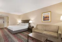 Best Western Saranac Lake - parking