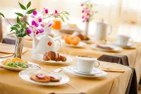 Hotel Candido - breakfast