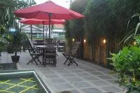 Sentana Mulia Hotel Hotels near AZIM CELL PEMALANG